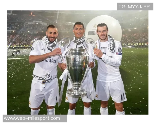 近十年皮奇奇奖回顾梅西五连冠姆巴佩莱万本泽马同台竞技 近十年皮奇奇奖回顾梅西五连冠姆巴佩莱万本泽马同台竞技