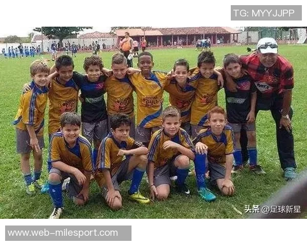 帕尔梅拉斯主帅赞罗克与恩德里克埃斯特旺同样出色的年轻球员