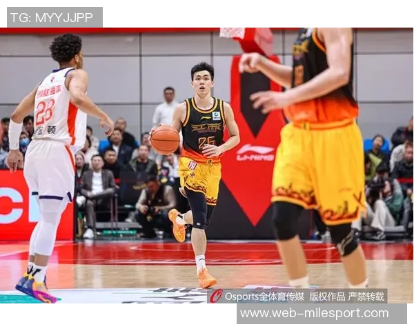 庞峥麟的篮球之路:顶级控卫如何在CBA闪耀如欧文般自由穿梭山东高速 庞峥麟的篮球之路:顶级控卫如何在CBA闪耀如欧文般自由穿梭山东高速