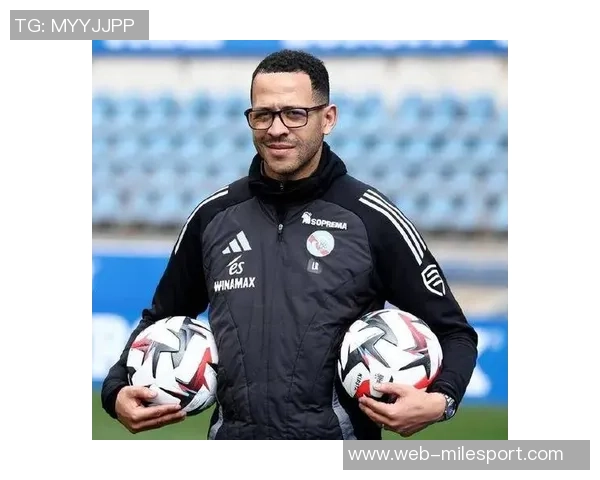 罗西尼尔接近切尔西主教练职位英超新帅呼之欲出 罗西尼尔接近切尔西主教练职位英超新帅呼之欲出