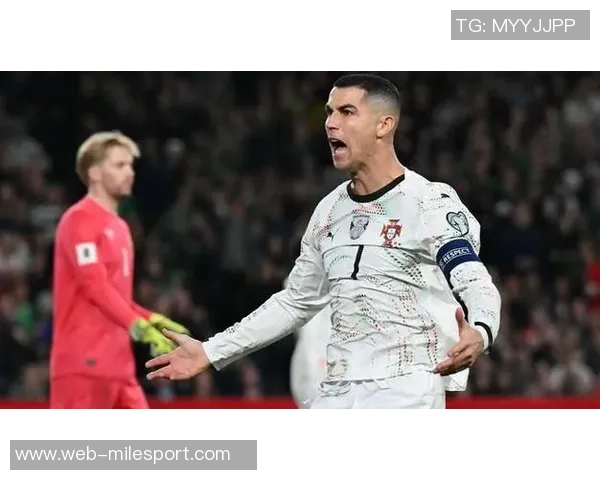 C罗国家队生涯迎来首张红牌40岁依旧闪耀226场143球46助攻成就辉煌 C罗国家队生涯迎来首张红牌40岁依旧闪耀226场143球46助攻成就辉煌