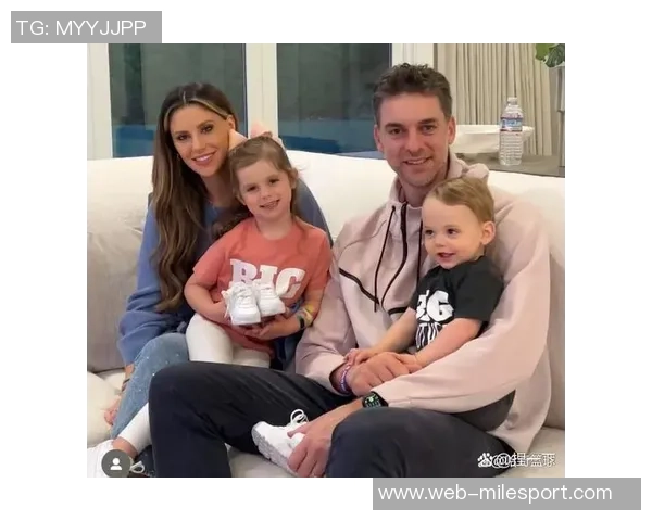 大加索尔迎来女儿诞生感恩生活赐予我们新的幸福小天使