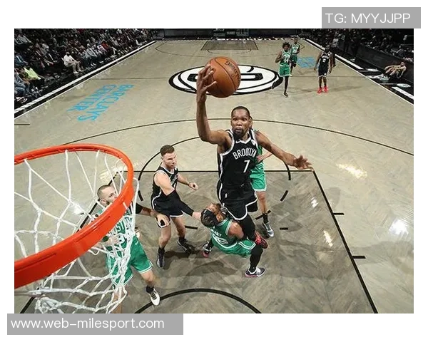 范弗里特坚定信念回归后将展现更全面的球技与个人魅力 范弗里特坚定信念回归后将展现更全面的球技与个人魅力